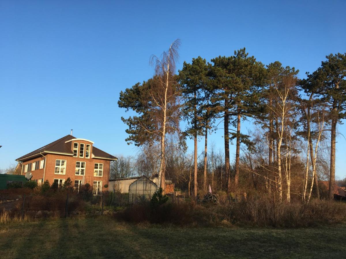 Ferienzimmer Suhrer Seeblick Séjour chez l'habitant
