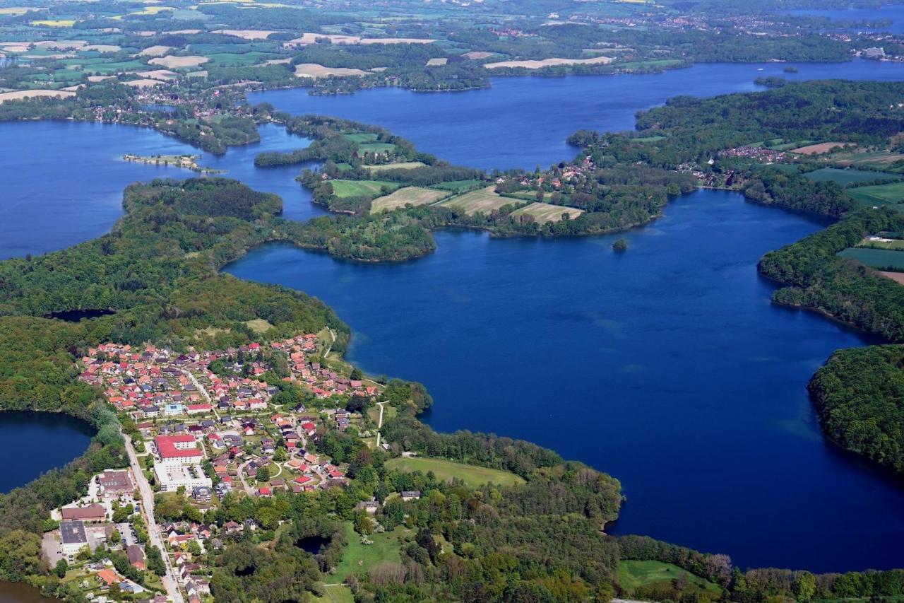 Ferienzimmer Suhrer Seeblick Séjour chez l'habitant